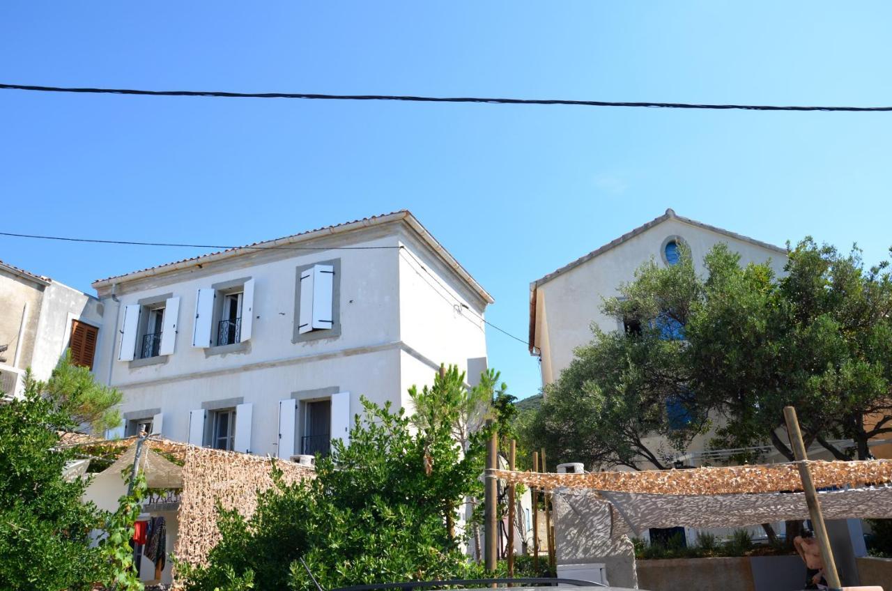 Apartments Martamare Martinšćica Eksteriør billede